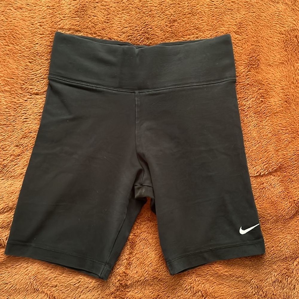 NIKE biker shorts